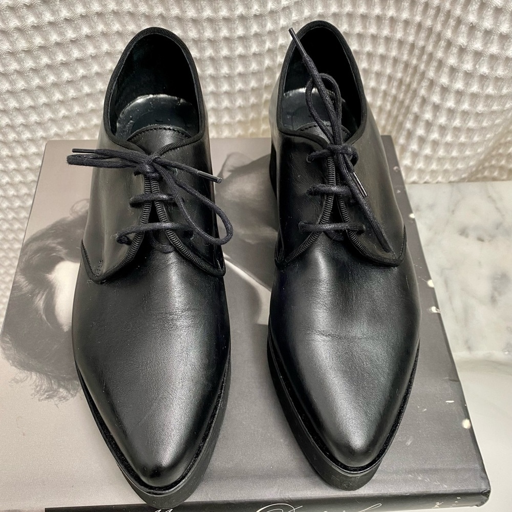 Flat form Leather Brogues